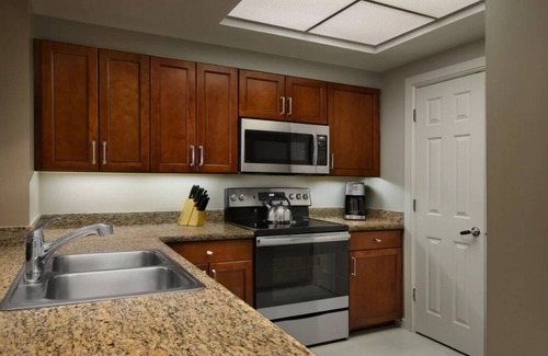 Central Beach Villa | Marriott's BeachPlace Towers (1 Bedroom)