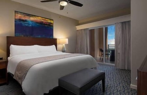 Bermuda Riviera Resort | Marriott's BeachPlace Towers Beachfront Resort