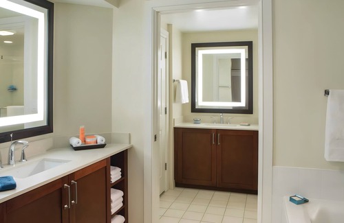 Central Beach Resort | Marriott's BeachPlace Towers - Many Dates Available! - One Bedroom Unit