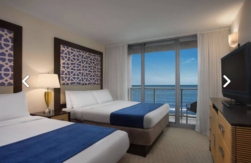 Marco Island Resort | Marriott's Crystal Shores