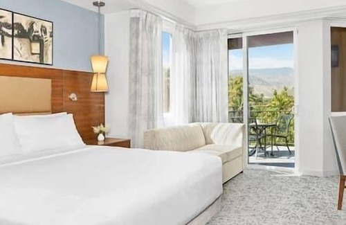 Palm Desert Hotel | Marriott's Desert Spring Villas II, Sauna, Pool!