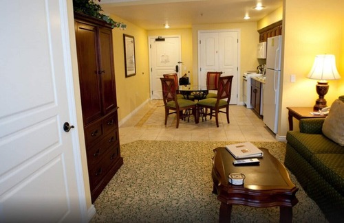 Las Vegas Hotel | Marriott's Grand Chateau One Bedroom Suite with kitchen Sleeps 4-Las Vegas