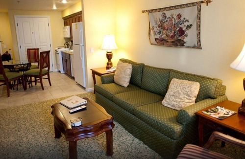 Las Vegas Hotel | Marriott's Grand Chateau One Bedroom Suite with kitchen Sleeps 4-Las Vegas