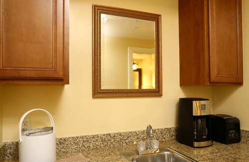 Williamsburg Apartment | Marriott's Grande Vista Resort- Studio Kitchen w/Balcony; no clean fee