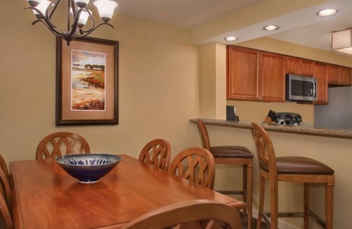 Palmetto Dunes Resort | Marriott's Harbour Point 2 Bedroom Villa
