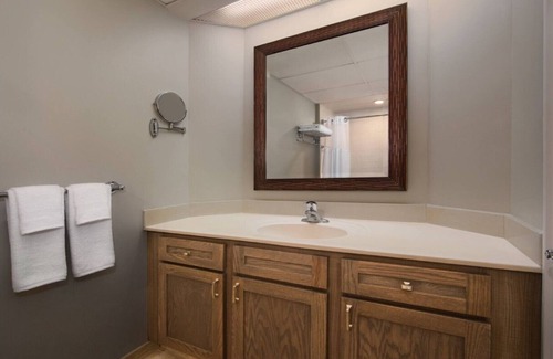 Palm Beach Shores Resort | Marriott's Ocean Pointe Studio Ocean Front