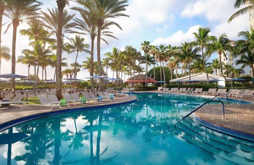Palm Beach Shores Resort | Marriott's Ocean Pointe Studio Ocean Front