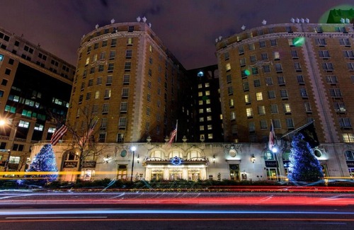 Connecticut Ave - K Street Resort | Marriott's Vacation Club Pulse at The Mayflower Deluxe Guest Room
