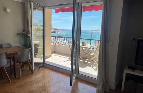 Le Pharo Apartment | Marseille apartment facing the catalan beach with superb sea view