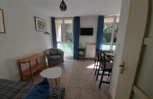 La Pointe Rouge Apartment | MARSEILLE CALANQUES