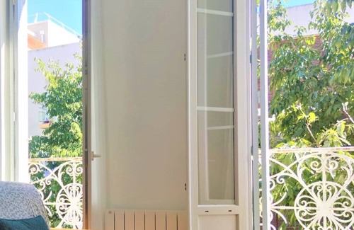 Saint-Lazare Apartment | ⭐️ Marseille Désirée-Centre-La Joliette-TGV station⭐️