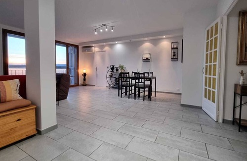 Saint-Andre Apartment | Marseille getaway