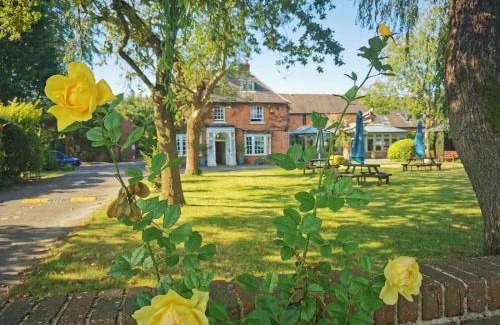 Wootton Bassett Hotel | Marsh Farm Hotel