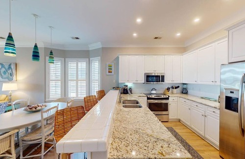 Litchfield by the Sea Villa | Marsh Hawk Escape Charming 3 BR Villa Marsh Views