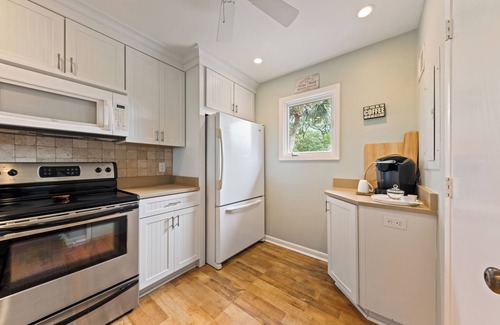 Seabrook Island House | Marsh View Creekwatch Villa! 2 BR/2.5 BA! Neighborhood Pool! Amenity Cards!