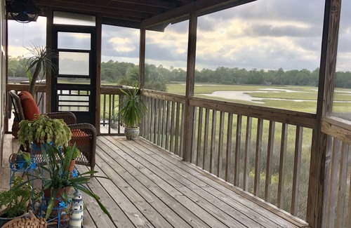 St. Augustine House | Marsh Views Surround, Water Activities Abound at Cozy Home 10 mins from St. Aug