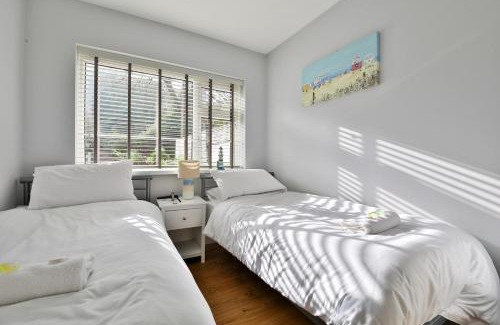 Oxwich House | Marshmallow Cottage - Oxwich