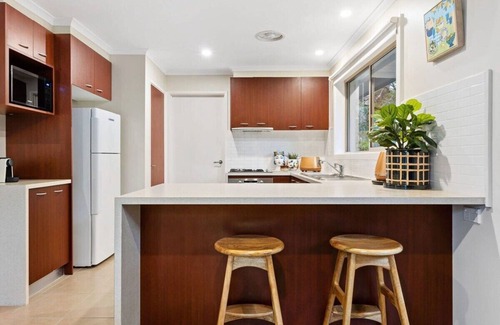 Mount Martha House | Martha's Crest | 3mins to Beach & Village