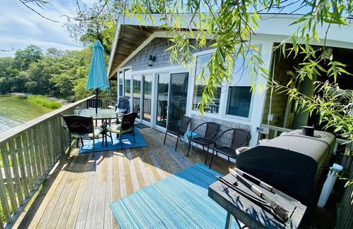 Vineyard Haven Cottage | Martha's Vineyard waterfront with Dock