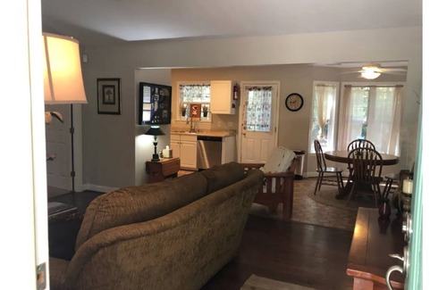 Shell Point House | Martin's Manor - just minutes from Parris Island!
