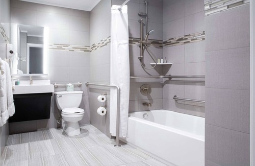 Koreatown Hotel | Martinique New York on Broadway, Curio Collection by Hilton