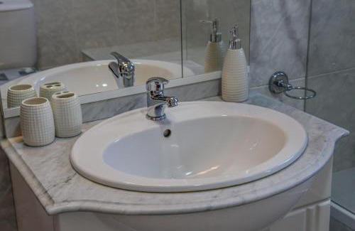 Arouca House | Martins House Quartos