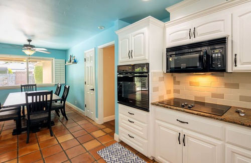 Raisin House | Marvel home w/Pool, Gazebo, Movie Room, Gym, Traeger