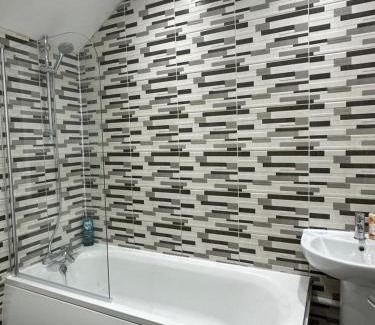 Middlesbrough House | Marvellous Double Rooms