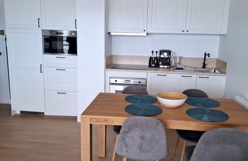 Agon-Coutainville Apartment | MARVELLOUS SEA VIEW BRIGHT 3* APARTMENT WITH ALL COMFORTS & PLEASANT TERRACE