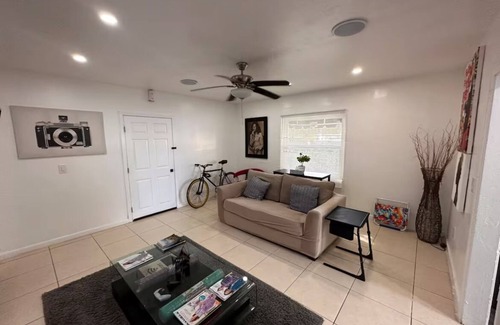 Northeast Miami Apartment | Marvelous 2-bedroom apartment with AC in vibrant Miami