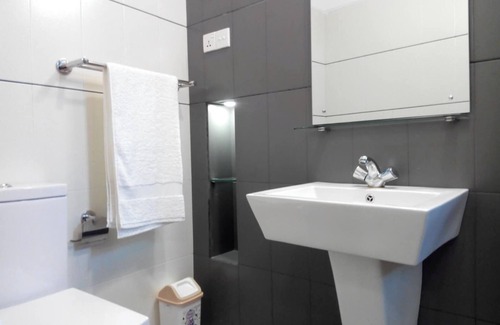 Peliyagoda Apartment | Marvelous 3-bedroom apartment with AC in Peliyagoda by Alimankada Residencies