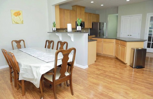 Union House | Marvelous 5-bedroom house with AC in Vandalia