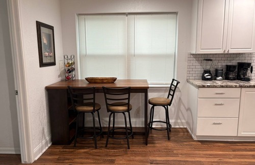 Ponderosa Forest House | Marvelous 5-bedroom house with AC in Houston