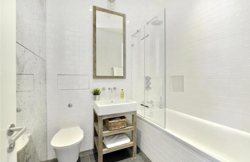 Marylebone Apartment | Marvelous Apartment by Regent's Park - Up to 6 People