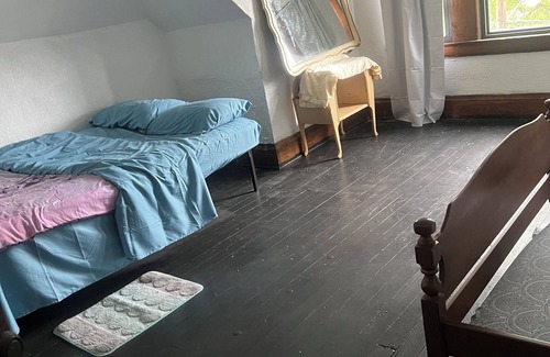 Steubenville Other | Marvelous castle with 5 bedrooms in the heart of the city of Steubenville,