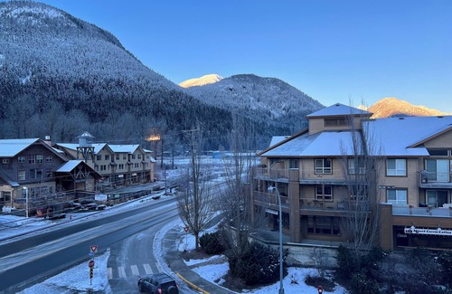 Pemberton Condo | Marvelous condo with WiFi in Pemberton