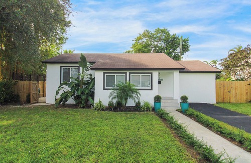 Miami Shores House | Marvelous family-friendly house close to Surfside Beach, Wynwood, with AC, WiFi