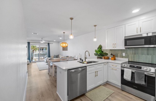 Mexico Beach House | Marvelous NEW 4-bedroom 4.5 bathroom townhome 100 steps from Mexico Beach