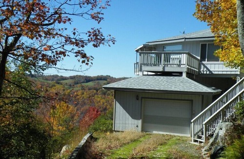 Beech Mountain Ski Chalet | Marvelous Panoramic Mountain Views All Year, Private,Club,Skiing Slopes nearby!