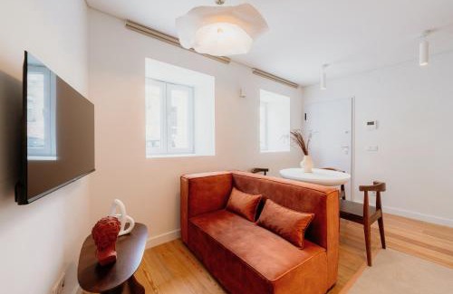 Santo Condestavel Apartment | Mary Orange - NO 232 RC - Cozy & Central Two-Bedroom Apartment