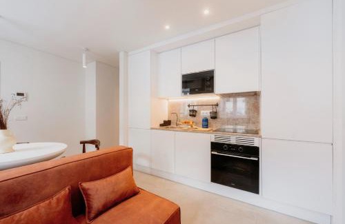 Santo Condestavel Apartment | Mary Orange - NO 232 RC - Cozy & Central Two-Bedroom Apartment