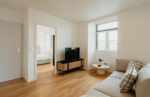 Santo Condestavel Apartment | Mary Pink - NO 2B - Charming Two-Bedroom Apartment