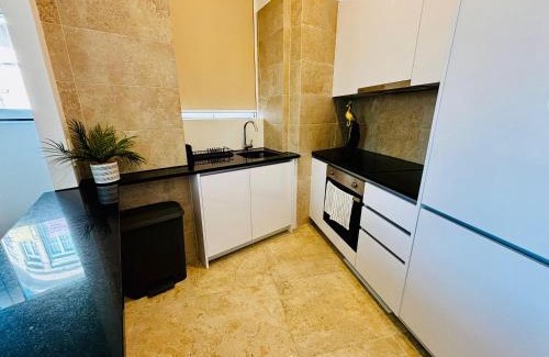 Santo Condestavel Apartment | Mary Pink - NO RC B - Magnificient One-Bedroom Apartment