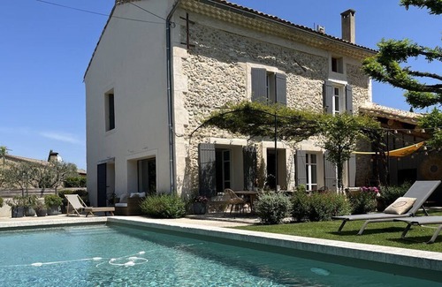 Entraigues-sur-la-Sorgue House | Mas de l'Estello - pour 8 personnes - avec piscine