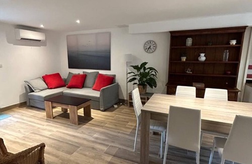 Arles Apartment | Mas de L'olivier Parking Climatisation