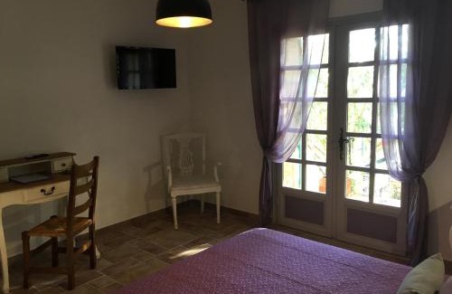 Bollene Bed & Breakfast | Mas de la Pinède ex-Les Arbousiers