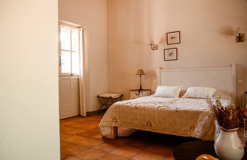 Salon-de-Provence Hotel | Mas de Lure