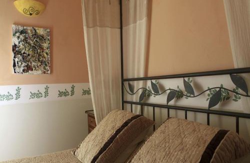 St.-Remy-de-Provence Bed & Breakfast | MAS DES FIGUES -très calme-Certifié Biologique FRBio10-jardin naturel écologique vivant-piscine 12x6-Copieux brunch paysan méditerranéen du jardin cuisine maison huile d'olive-Agritourisme-Alpilles-Saint Rémy de Provence-du 30 avril au 20 septembre 2026-