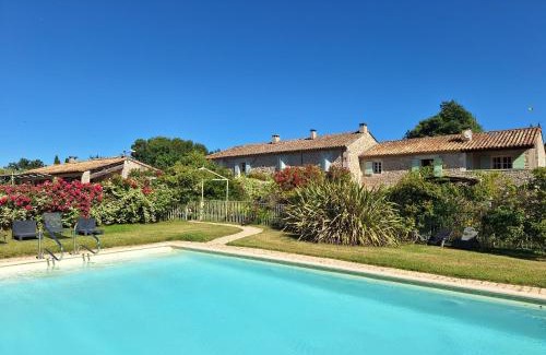 St.-Remy-de-Provence Bed & Breakfast | MAS DES FIGUES -très calme-Certifié Biologique FRBio10-jardin naturel écologique vivant-piscine 12x6-Copieux brunch paysan méditerranéen du jardin cuisine maison huile d'olive-Agritourisme-Alpilles-Saint Rémy de Provence-du 30 avril au 20 septembre 2026-