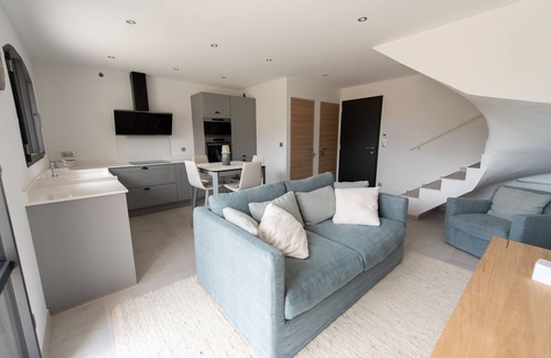 Salon-de-Provence Other | Mas en Provence Avec Piscine un Havre de Paix Pour se Ressourcer